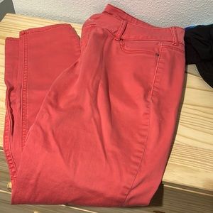 Maurice's jegging style